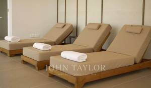 Construção Aparthotel Agios Tychonas