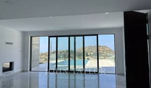 Construção Villa Agios Tychonas