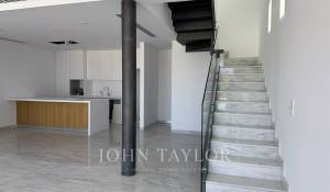 Construção Villa Agios Tychonas