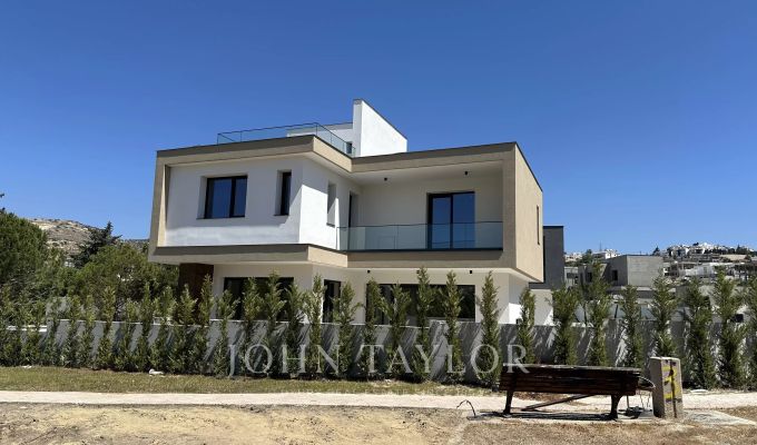 Construção Entrega em 06/26 Agios Tychonas