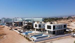 Construção Villa Chloraka