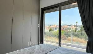 Construção Villa Konia