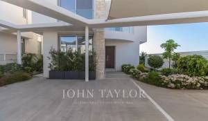Construção Villa Peyia