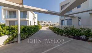 Construção Villa Peyia