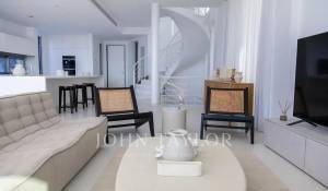 Construção Villa Peyia