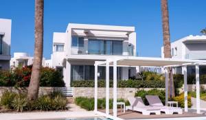 Construção Villa Peyia