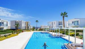 Construção Villa Peyia