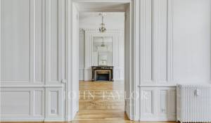 Venda Apartamento Bordeaux
