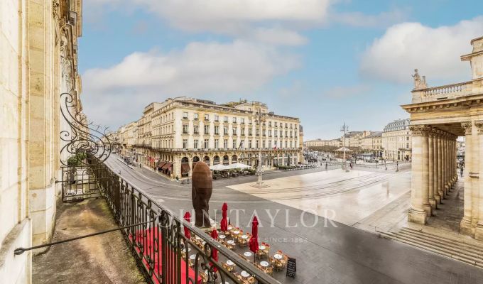 Venda Apartamento Bordeaux
