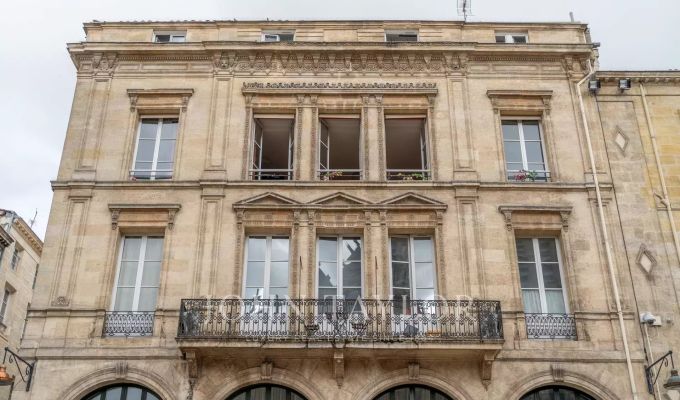 Venda Apartamento Bordeaux