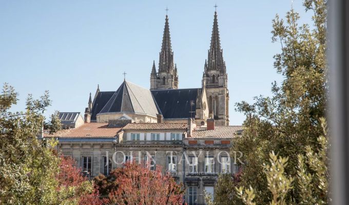 Venda Apartamento Bordeaux