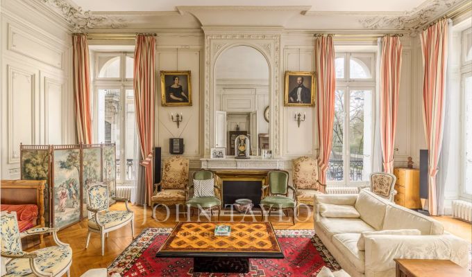 Venda Apartamento Bordeaux