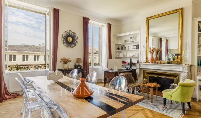 Venda Apartamento Bordeaux