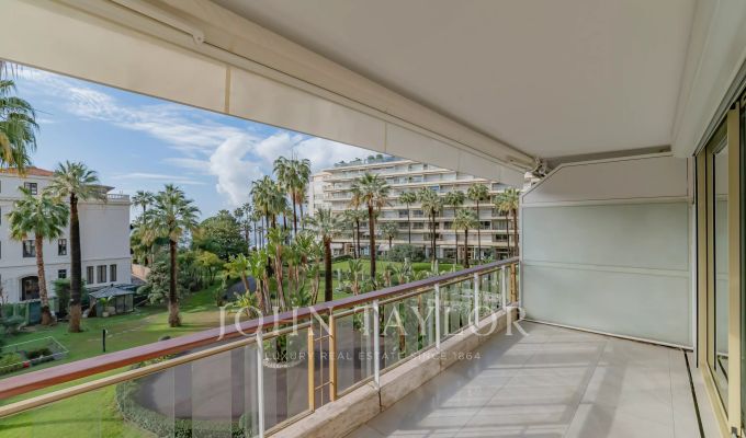 Venda Apartamento Cannes