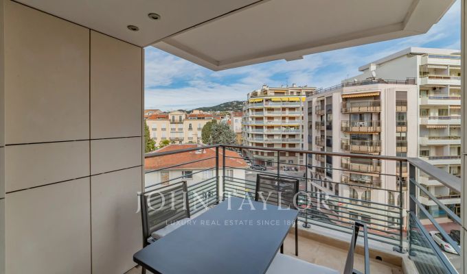 Venda Apartamento Cannes