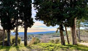 Venda Castelo Saint-Saturnin-lès-Apt