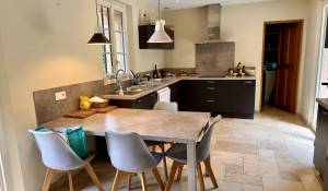 Venda Castelo Saint-Saturnin-lès-Apt