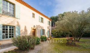 Venda Moradia Aix-en-Provence