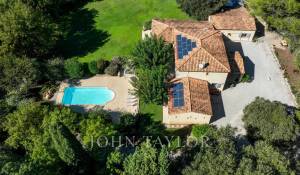 Venda Moradia Aix-en-Provence