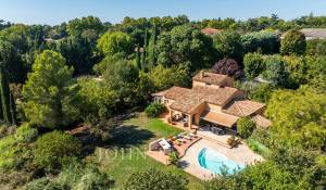 Venda Moradia Aix-en-Provence