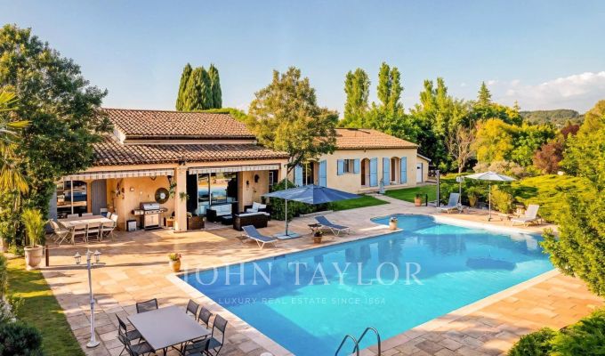 Venda Moradia Aix-en-Provence