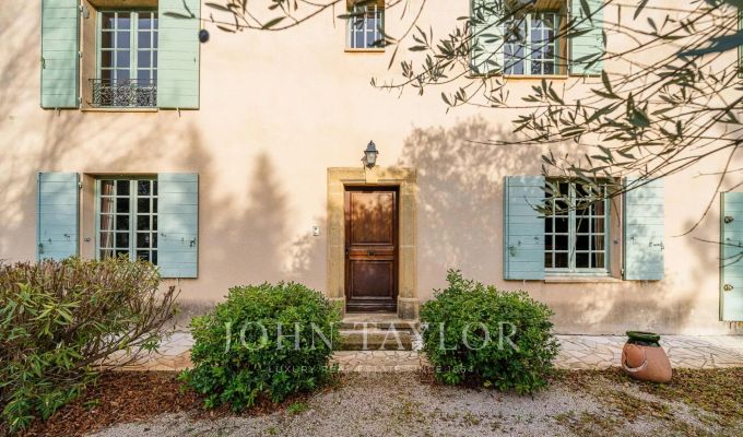 Venda Moradia Aix-en-Provence