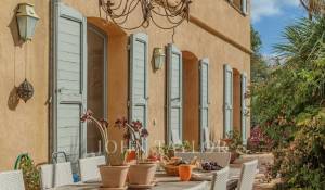 Venda Moradia Cabris