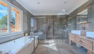 Venda Moradia Cabris