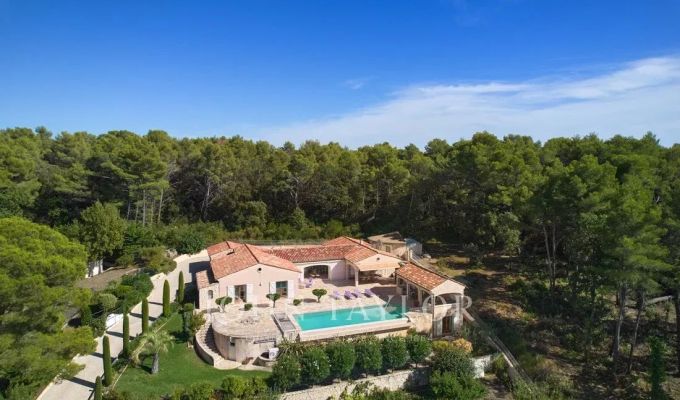 Venda Moradia Cabris