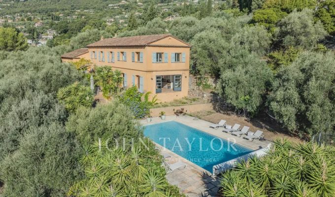 Venda Moradia Cabris