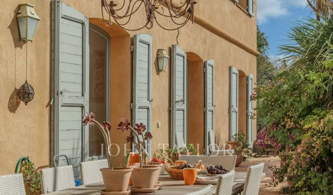 Venda Moradia Cabris