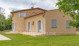 Venda Moradia Callian