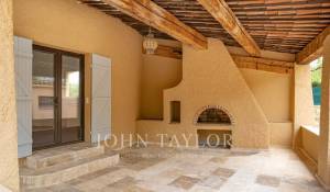 Venda Moradia Callian