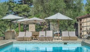 Venda Moradia Châteauneuf-Grasse