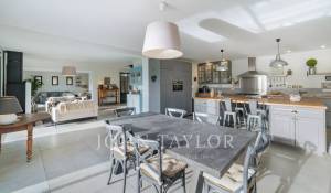 Venda Moradia Châteauneuf-Grasse