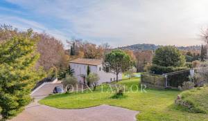 Venda Moradia Châteauneuf-Grasse
