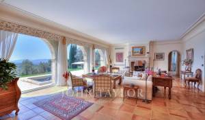 Venda Moradia Châteauneuf-Grasse