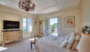 Venda Moradia Châteauneuf-Grasse