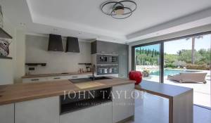 Venda Moradia Châteauneuf-Grasse