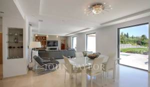 Venda Moradia Châteauneuf-Grasse