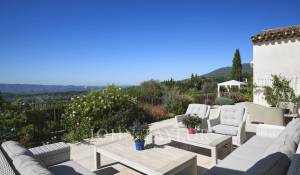 Venda Moradia Châteauneuf-Grasse