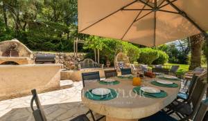 Venda Moradia Châteauneuf-Grasse