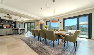 Venda Moradia Châteauneuf-Grasse