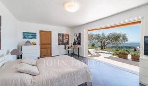 Venda Moradia Châteauneuf-Grasse