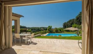 Venda Moradia Châteauneuf-Grasse