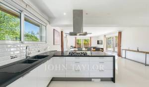 Venda Moradia Châteauneuf-Grasse