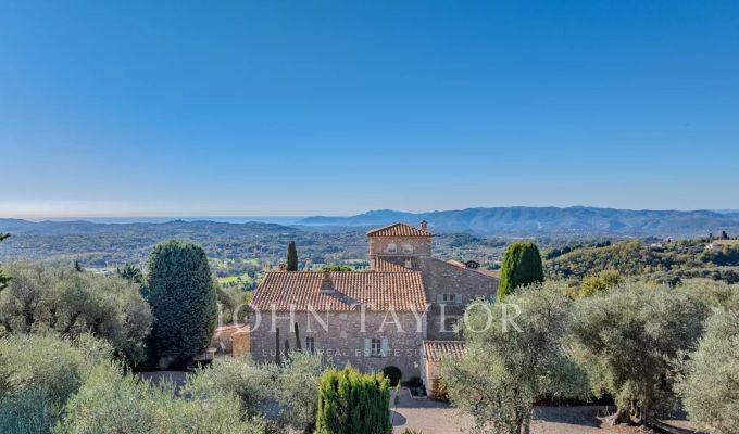 Venda Moradia Châteauneuf-Grasse