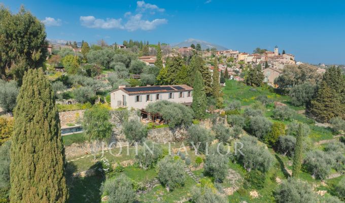 Venda Moradia Châteauneuf-Grasse