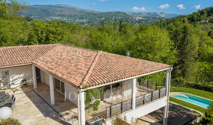 Venda Moradia Châteauneuf-Grasse