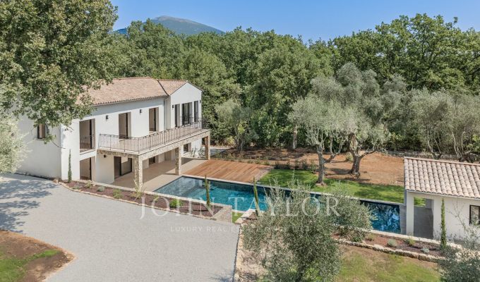 Venda Moradia Châteauneuf-Grasse